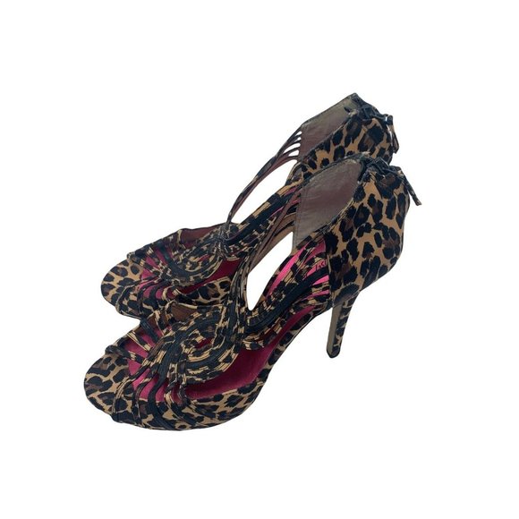 Betsey Johnson Size 9 M Animal Print High Heels, Back Zip, Brown - Picture 3 of 10